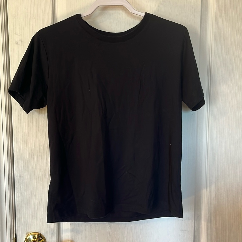 SHEIN solid black tshirt